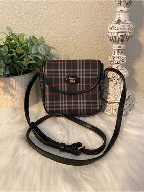 Burberrys Vintage Navy Plaid Crossbody Bag